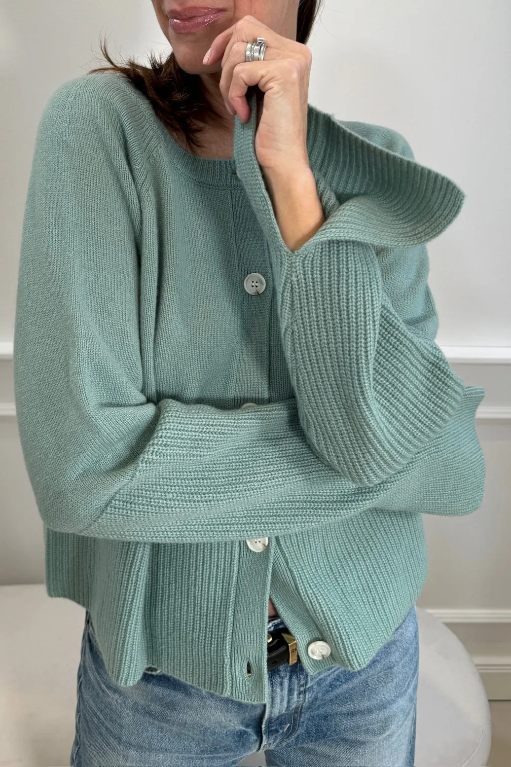 Cardigan Sophia in Asparagus Green