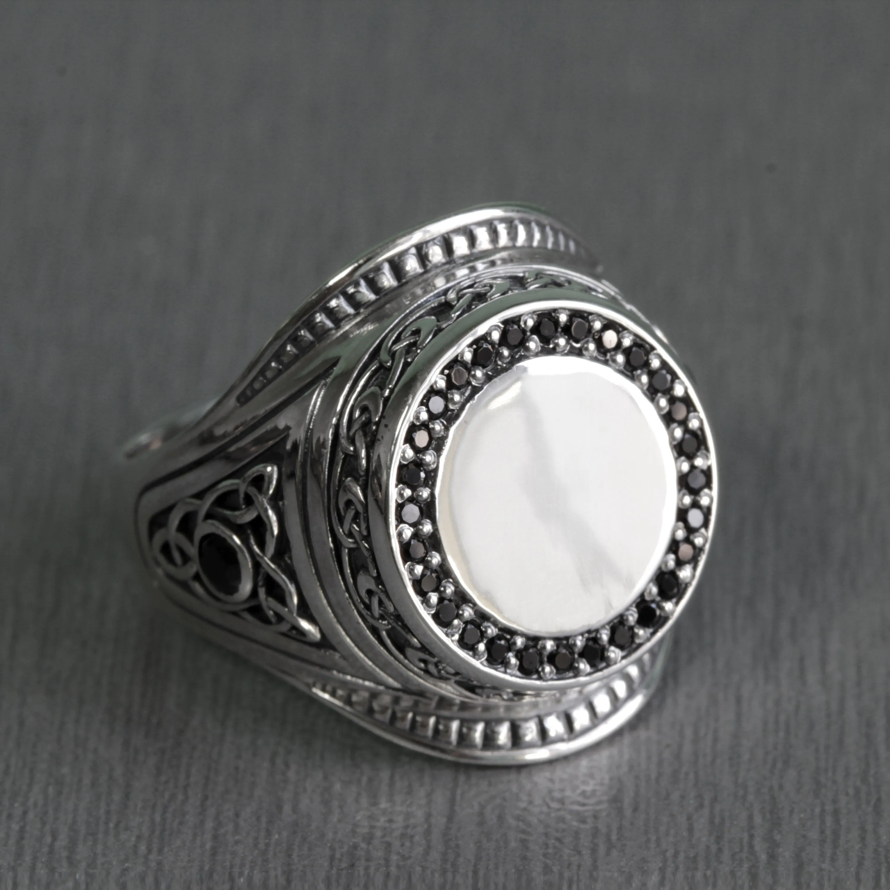 Celtic Ring Signet Silver 925 with Zircons