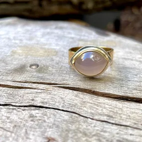 Eye ring in lavender chalcedony