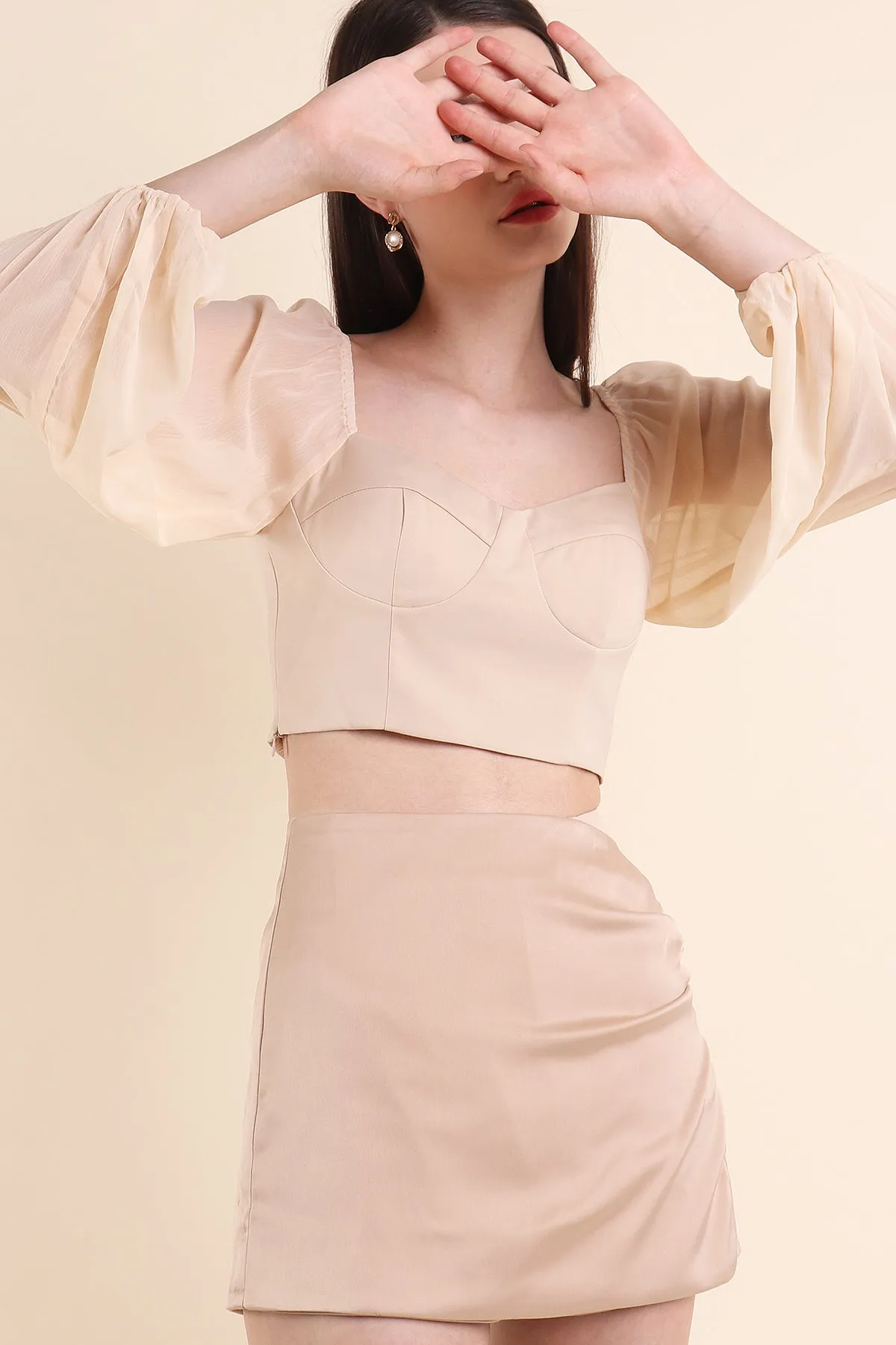 LYRA CHIFFON SLEEVE PADDED TOP IN CREAM LATTE