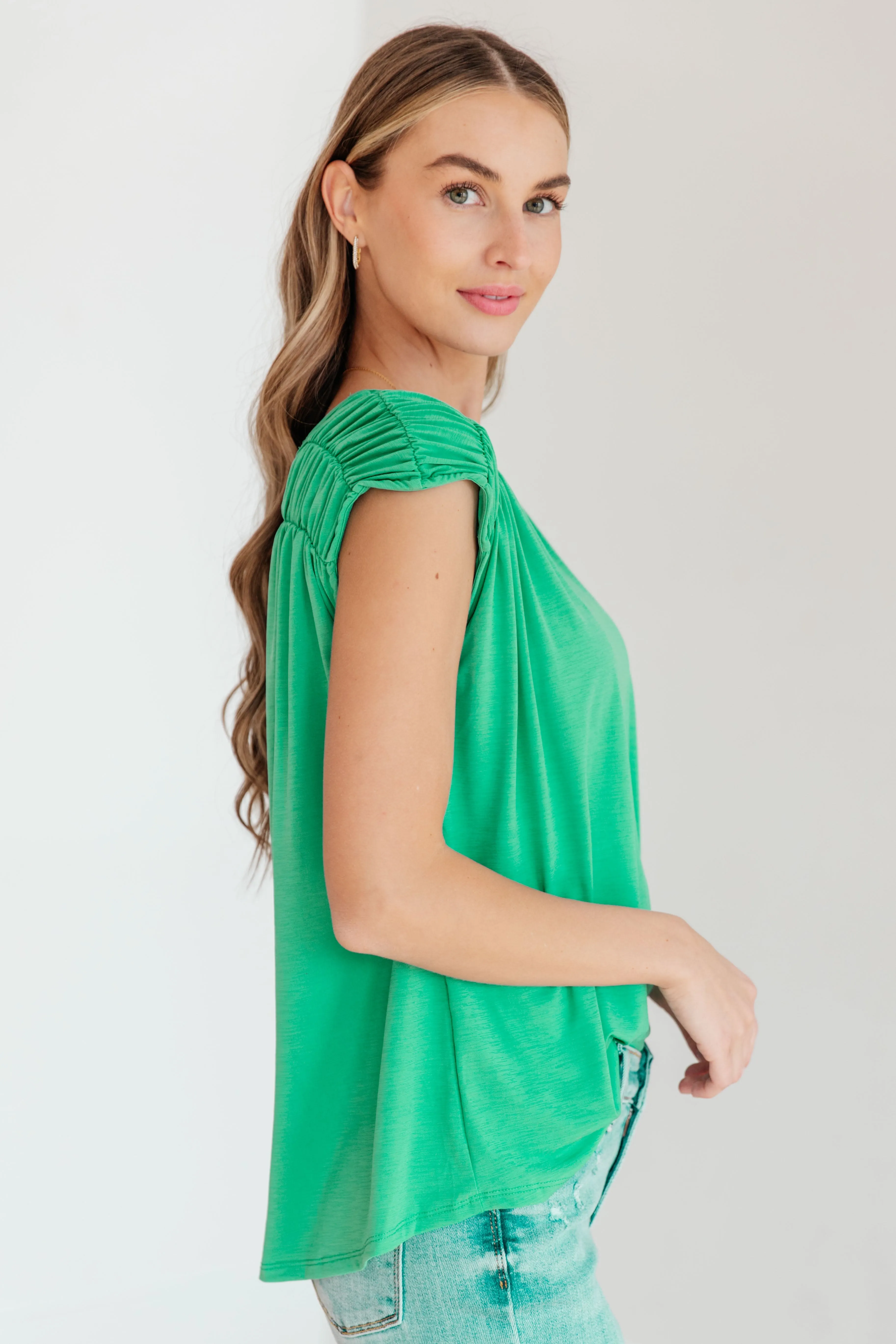 Ruched Cap Sleeve Top in Emerald